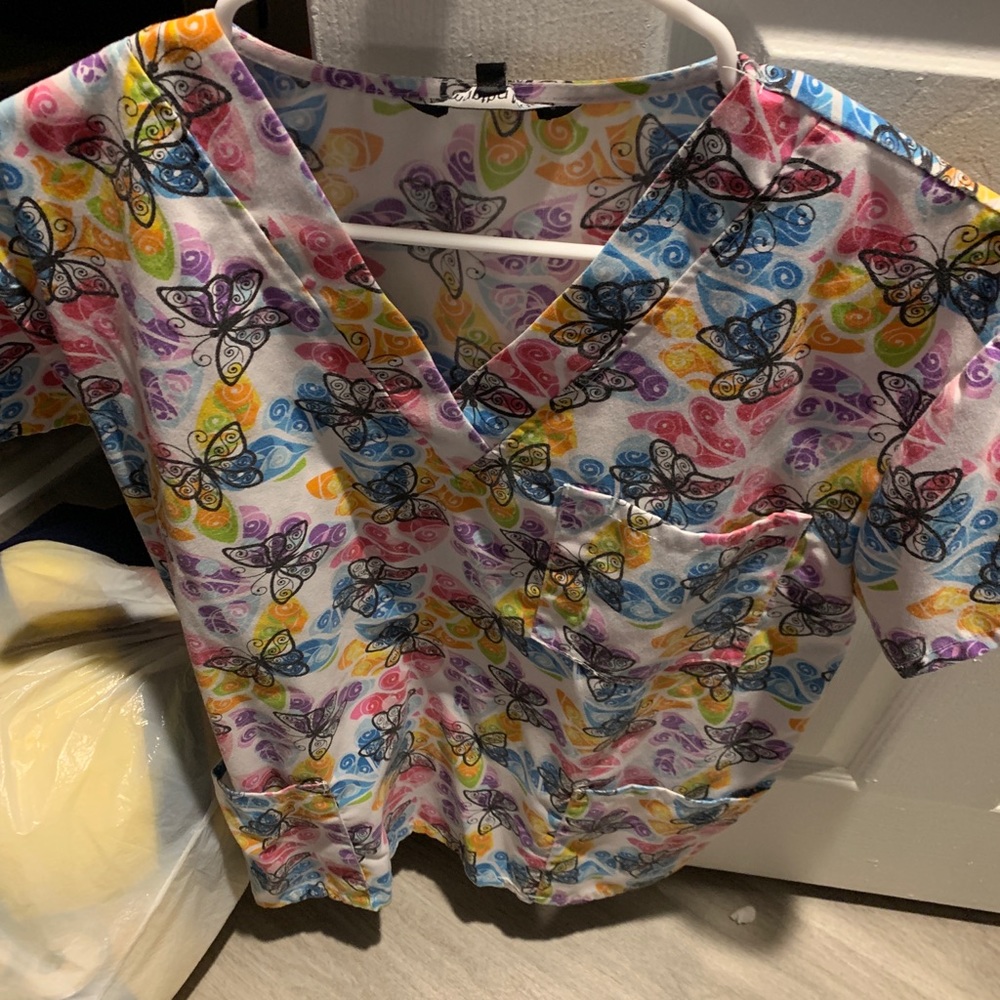 Butterfly Scrub Top Sz M